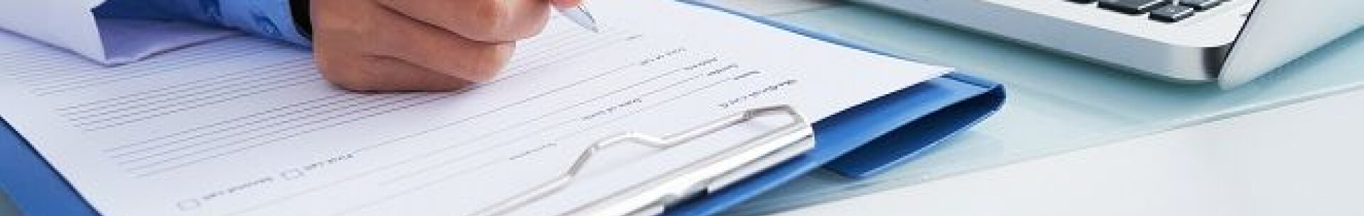 Médecin établissant un devis — ChirurgiePro